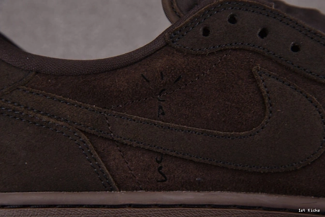 OG Velvet Brown Travis x Scott DM7866-202 Air Jordan Low 1 0718